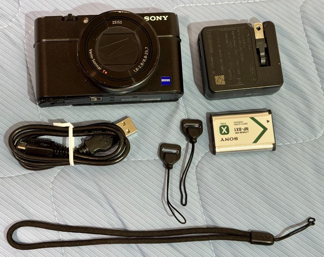 ソニーサイバーショットRX-100MIII 箱付き