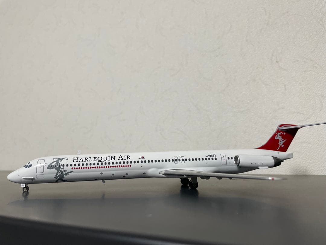 ハーレクインエア 旅客機MD-81