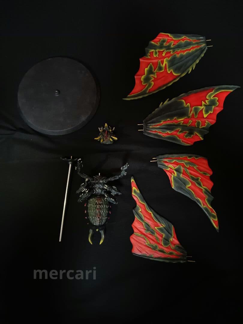 海洋堂　バトラ成虫 ソフビキット　完成品