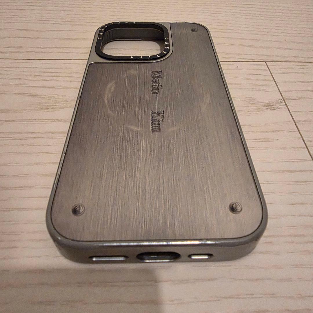 CASETiFY iPhone15pro用ケース（MagSafe用ミラー付）