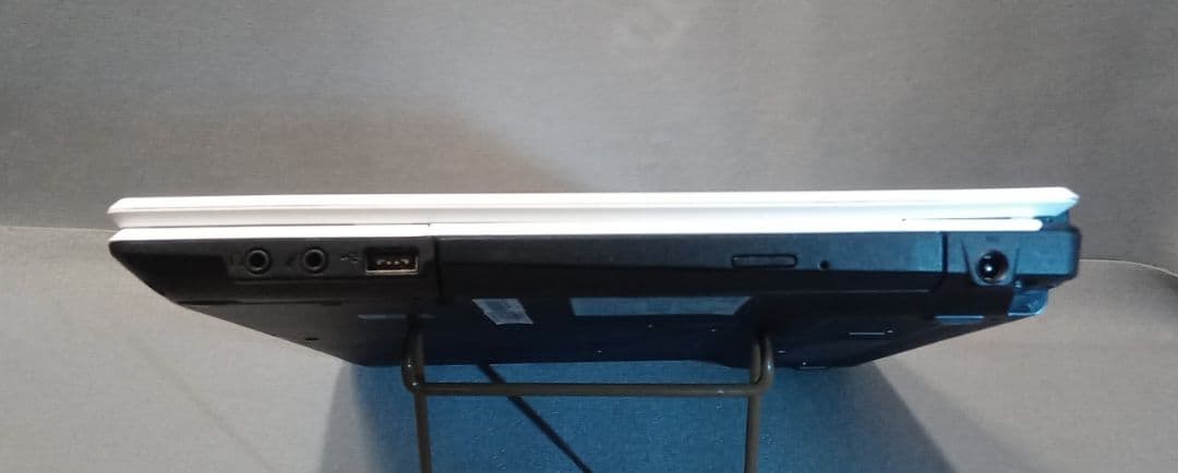 Windowsノート本体 LIFEBOOK AH45 Windows11 SSD240G 8GB