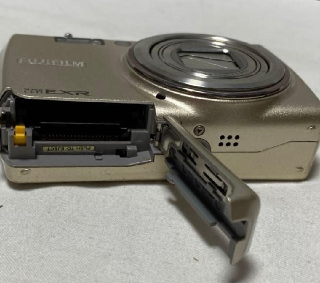 富士フィルム FinePix Z200EXR シルバー