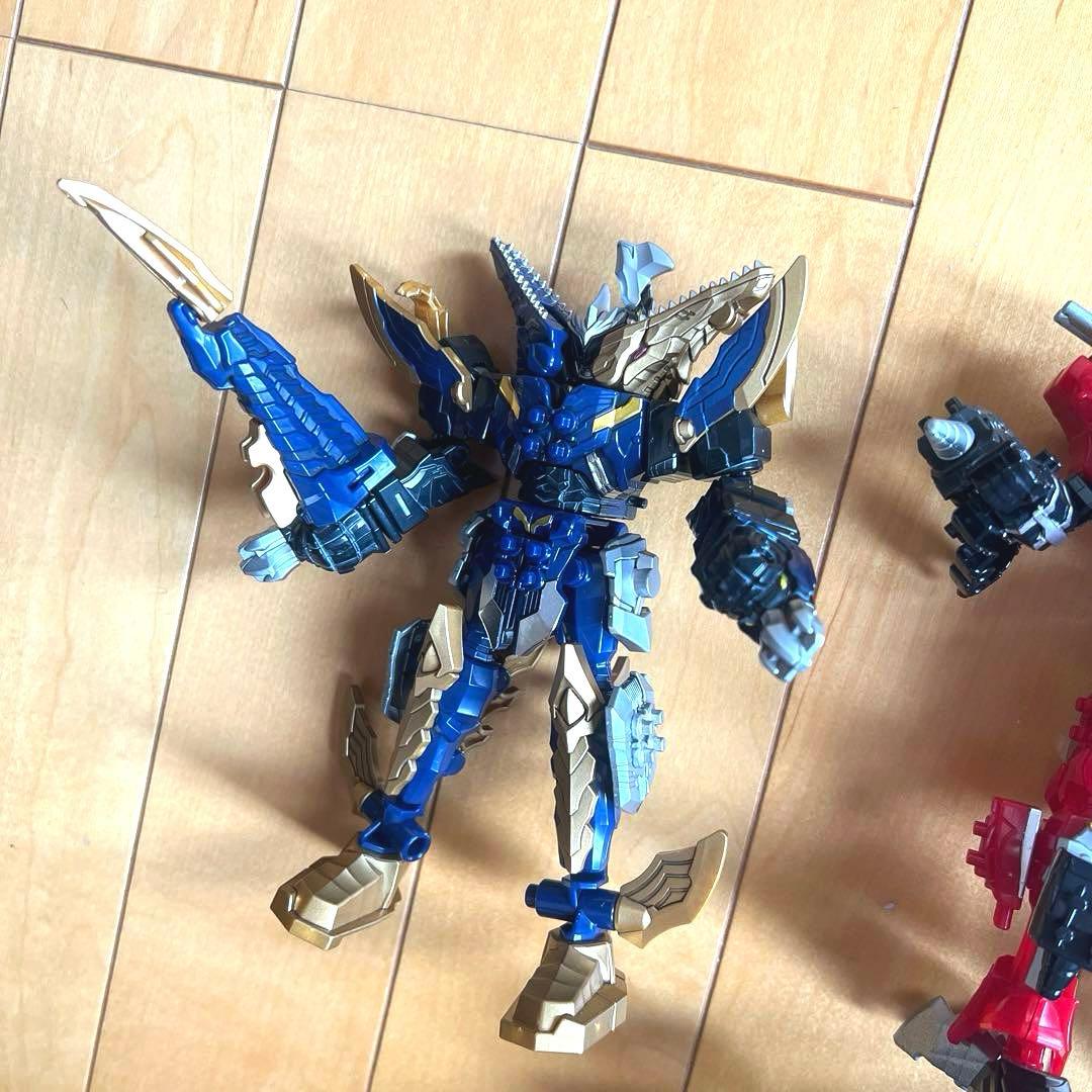 騎士竜戦隊リュウソウジャー＆トバスピノ＆プテライデンオー　ミニプラ（塗装あり）