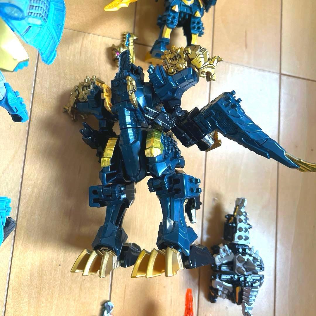 騎士竜戦隊リュウソウジャー＆トバスピノ＆プテライデンオー　ミニプラ（塗装あり）