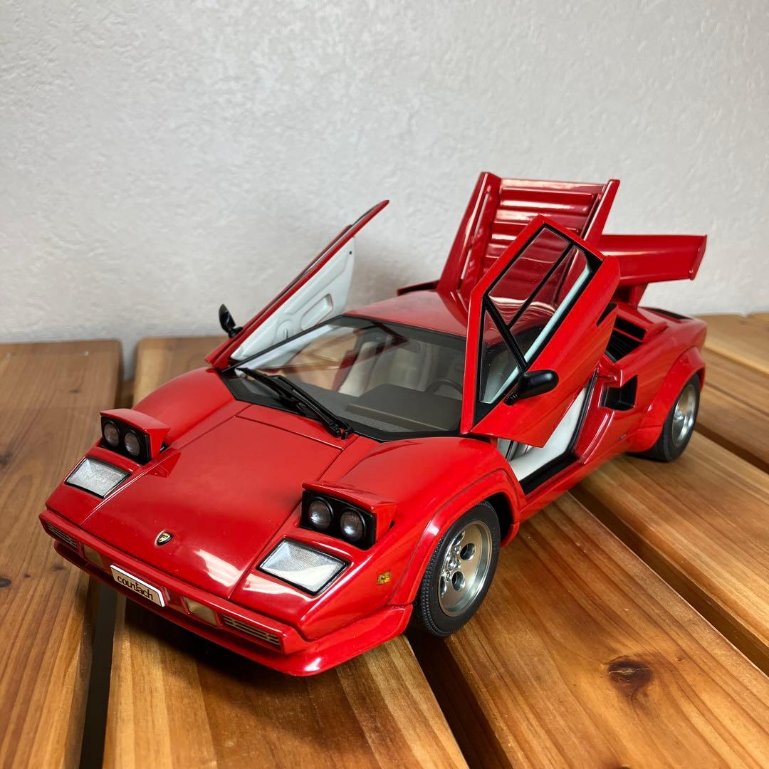 希少オートアート 1/18 ランボルギーニ カウンタック 5000S Red