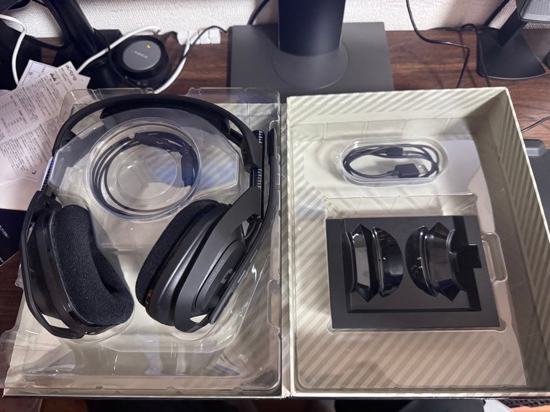 ヘッドホン Astro A50 Wireless + Base Station