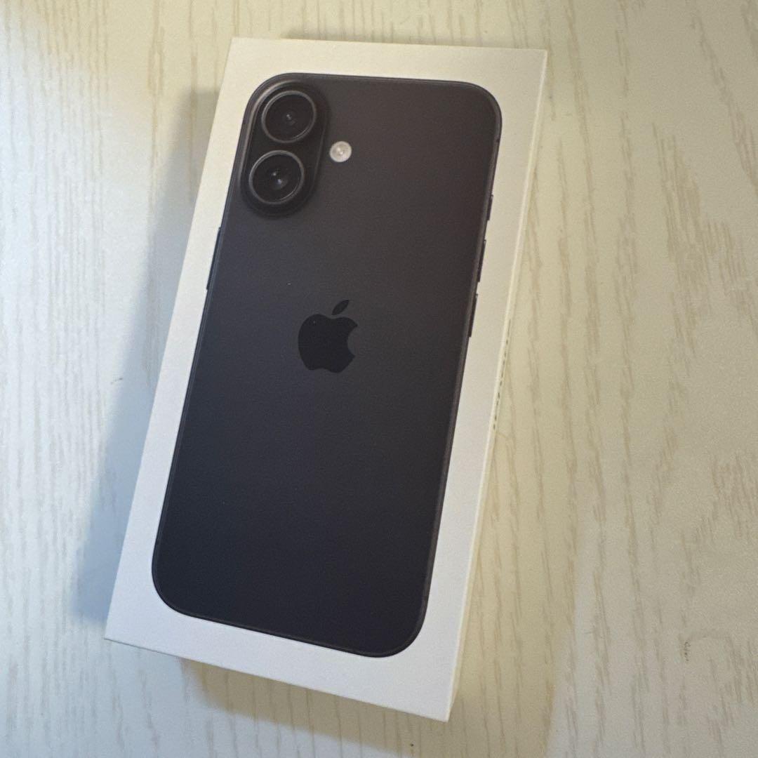 Apple iPhone 16 128 ブラック本体バッテリー89%SIMフリー