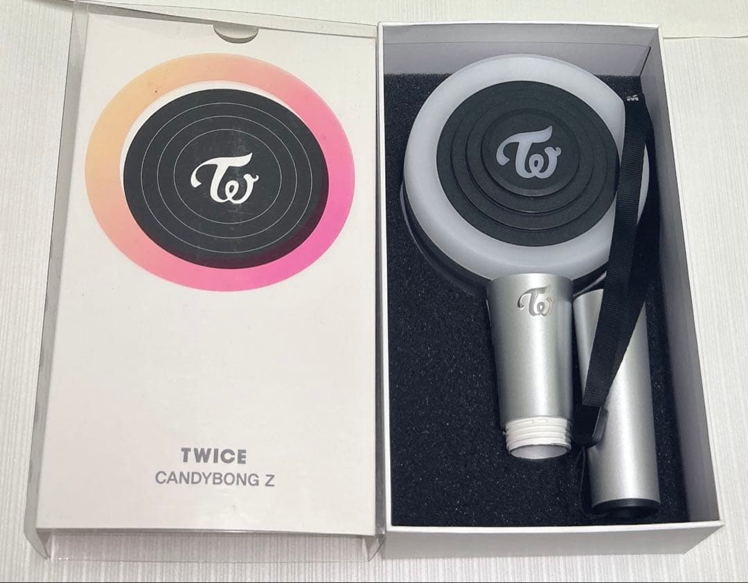 TWICEサナグッズまとめ売りトレカペンライト缶バッジアルバムうちわサブリー