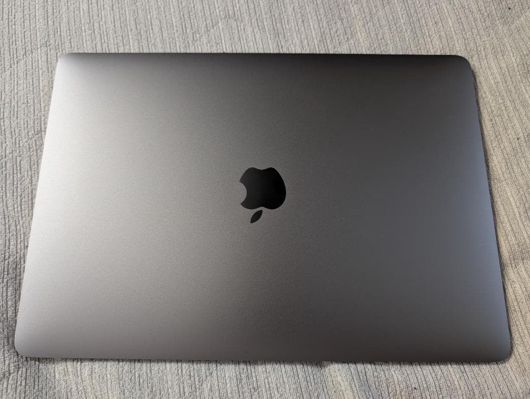 美品 Apple MacBookAir 2020 M1チップ 8GB 256G
