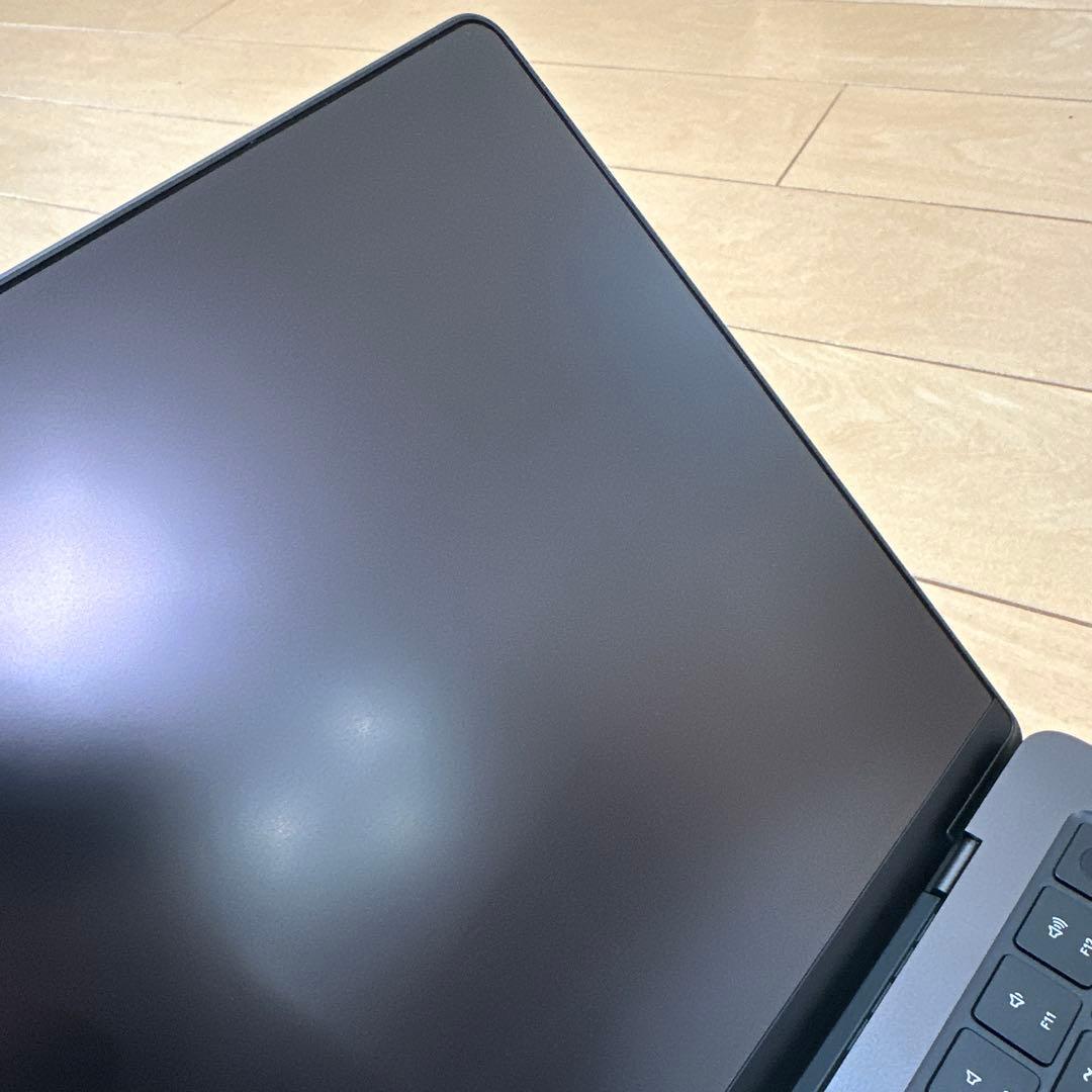 MacBook Pro M4 14インチ SSD2T メモリ24GB A3112