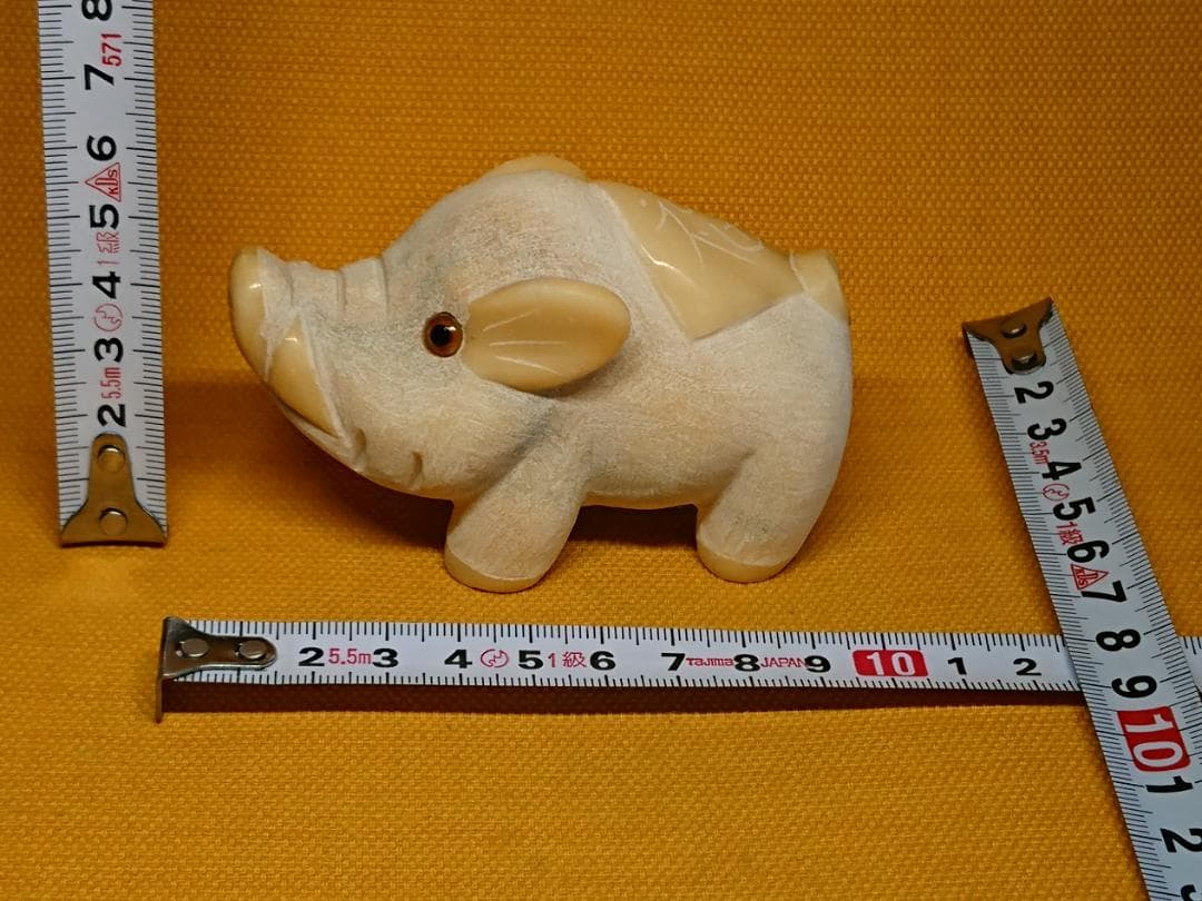 【美品】ブタ　イノシシ　天然石　置物　インテリア　工芸品　美術品　A3110