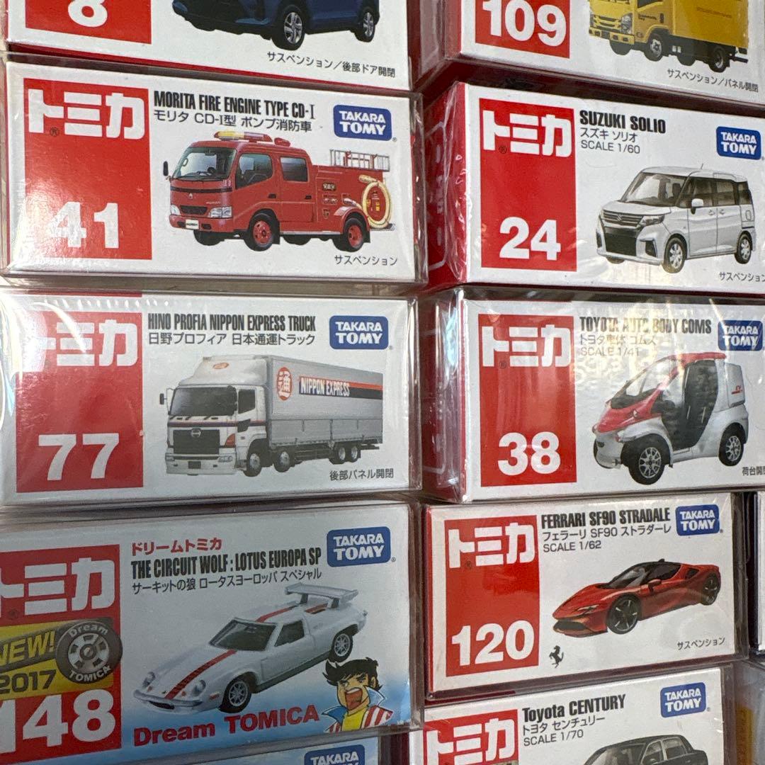 2340.トミカ 64台まとめ売り