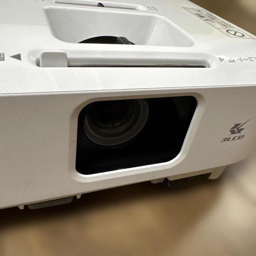 EPSON エプソン プロジェクター EB-S05