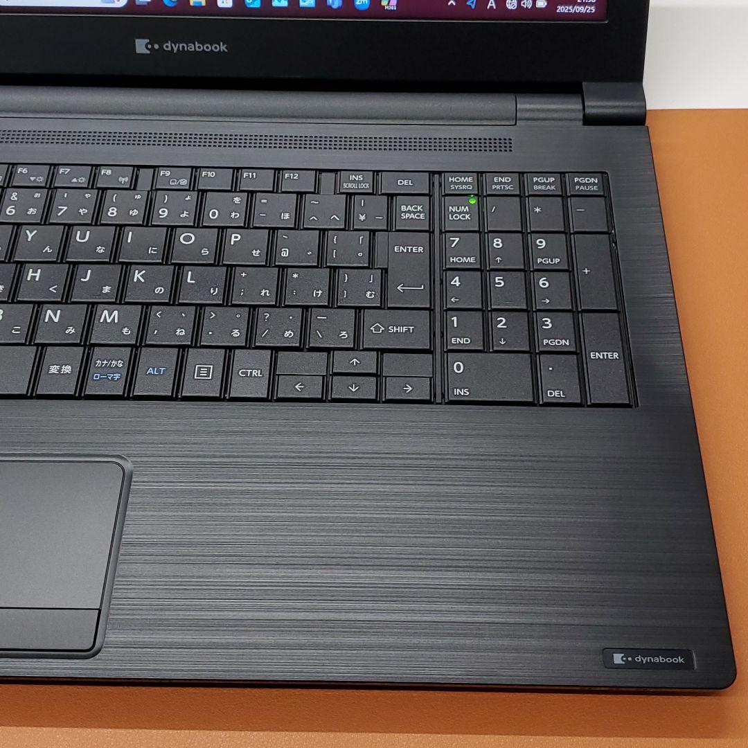 【商品番号1957】dynabook　15.6型ノートパソコン　2022年製