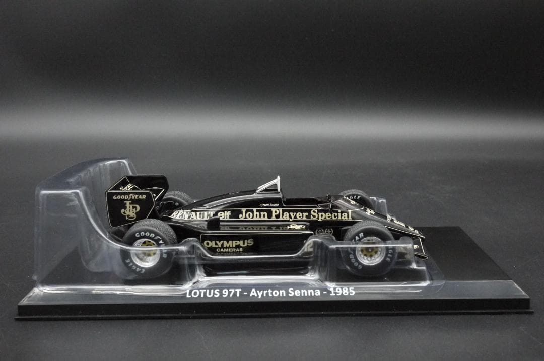 1/24 ロータス 97T JPS仕様 アイルトン セナ