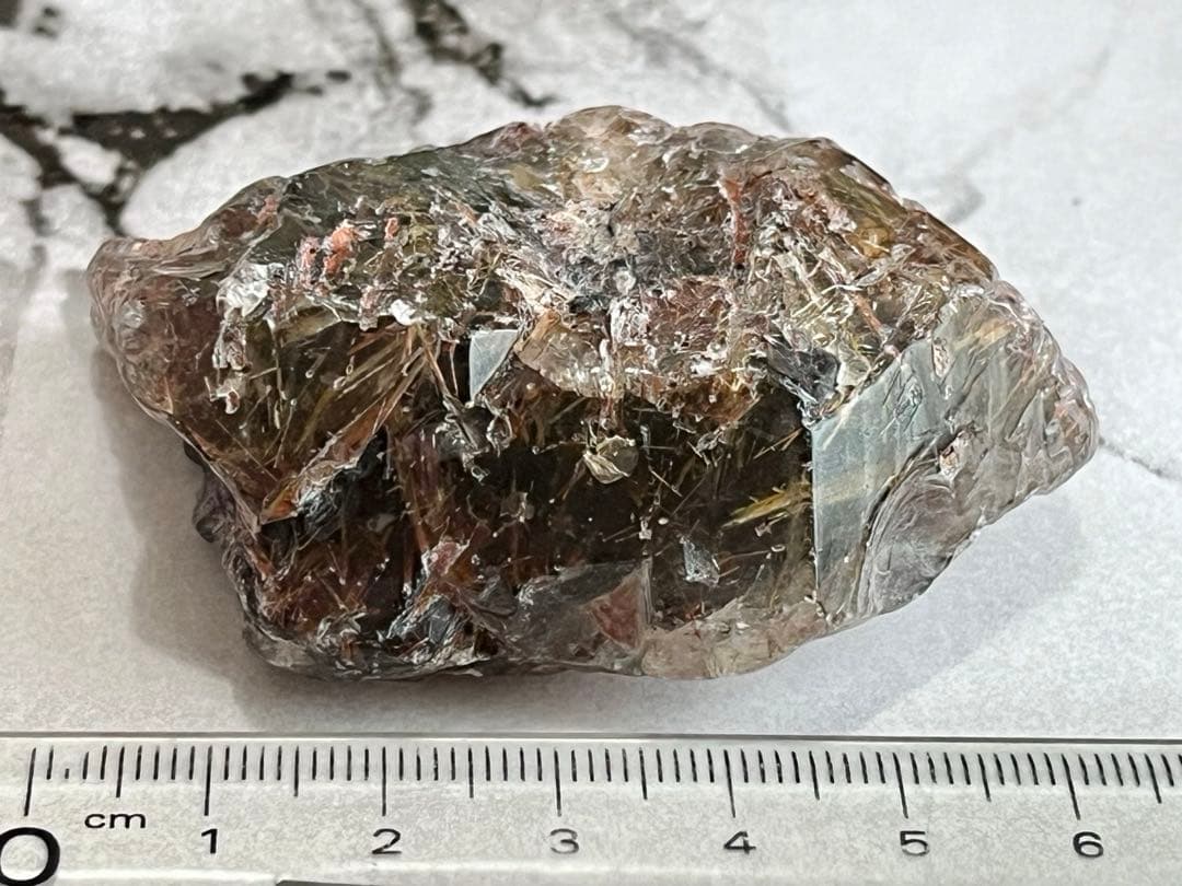 ルチル内包　スモーキー エレスチャル クォーツ 骸骨水晶　原石　ラフストーン