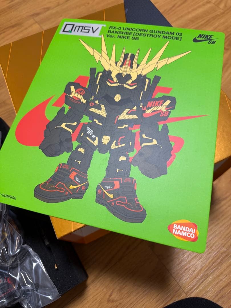 Bandai Gundam Nike Unicorn ガンダム qmsv セット