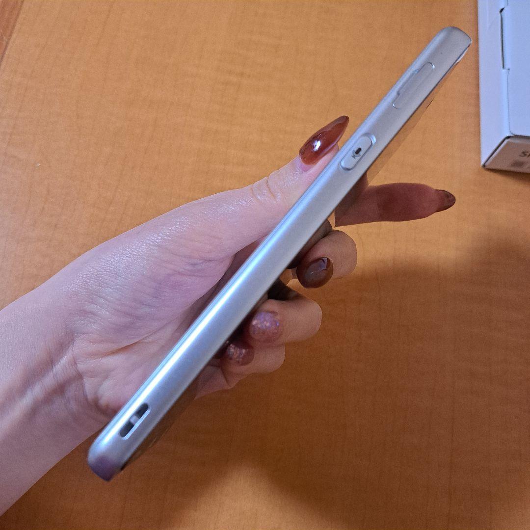 BASIO active スマホ 本体 シニア 簡単スマホ シルバー SH09