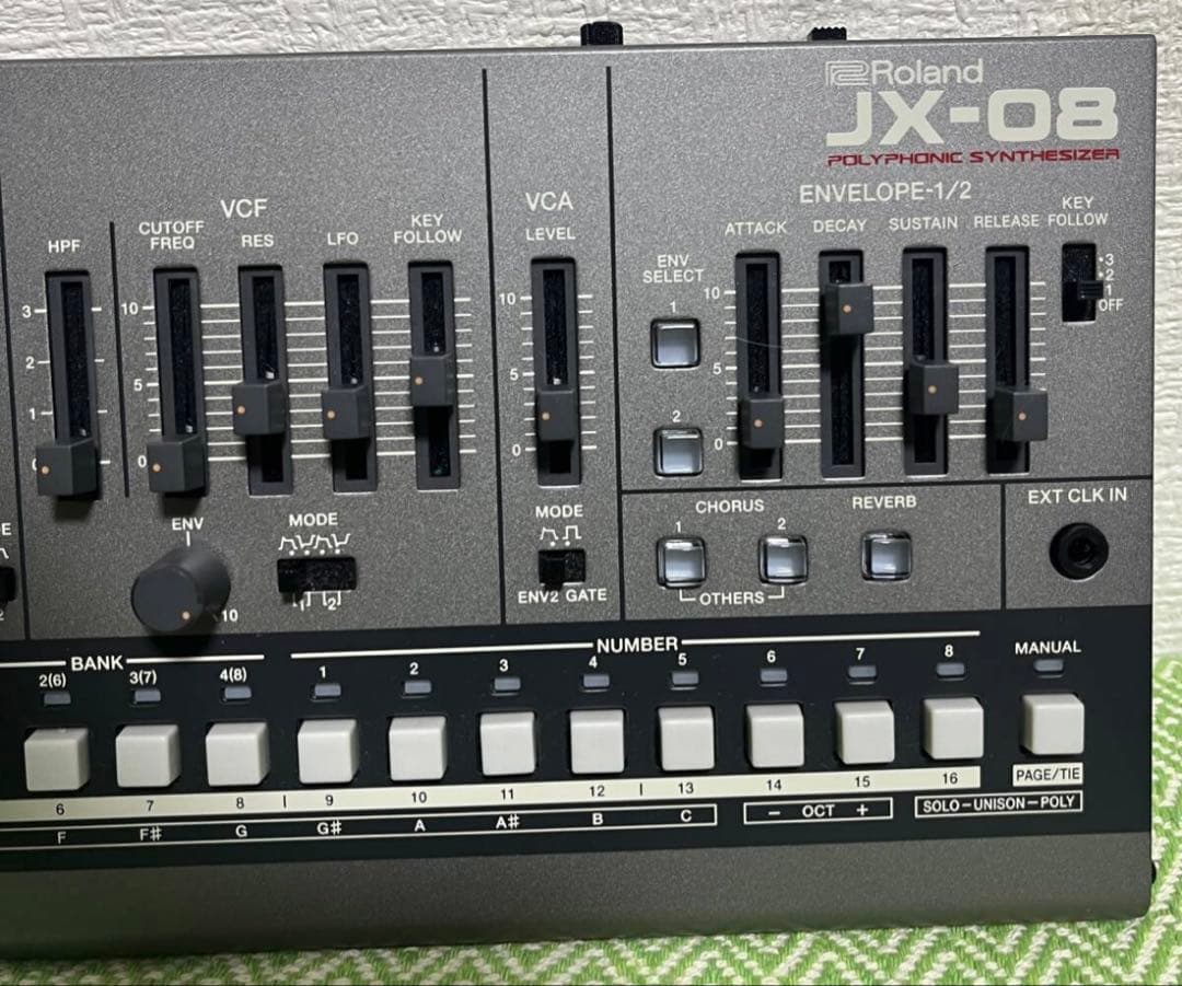 Roland JX-08 Boutique シンセサイザー 動作確認済 元箱