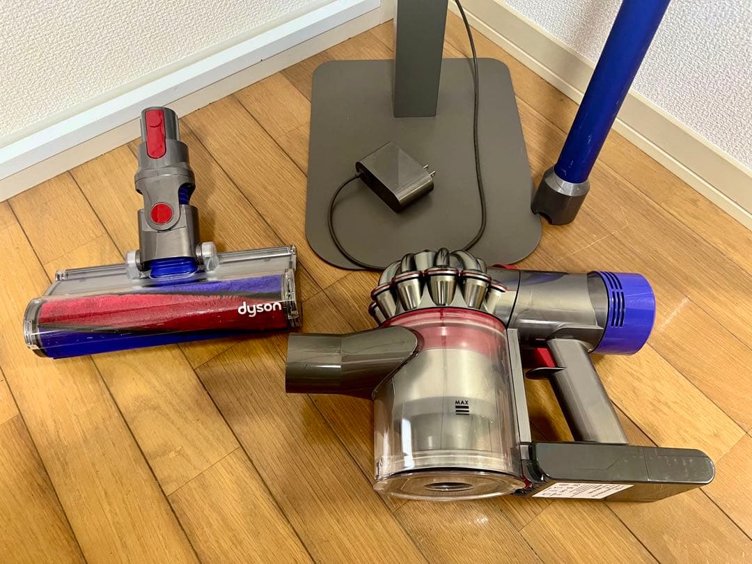 Dyson ダイソン V8 absolute SV10 スタンド有　バッテリー無