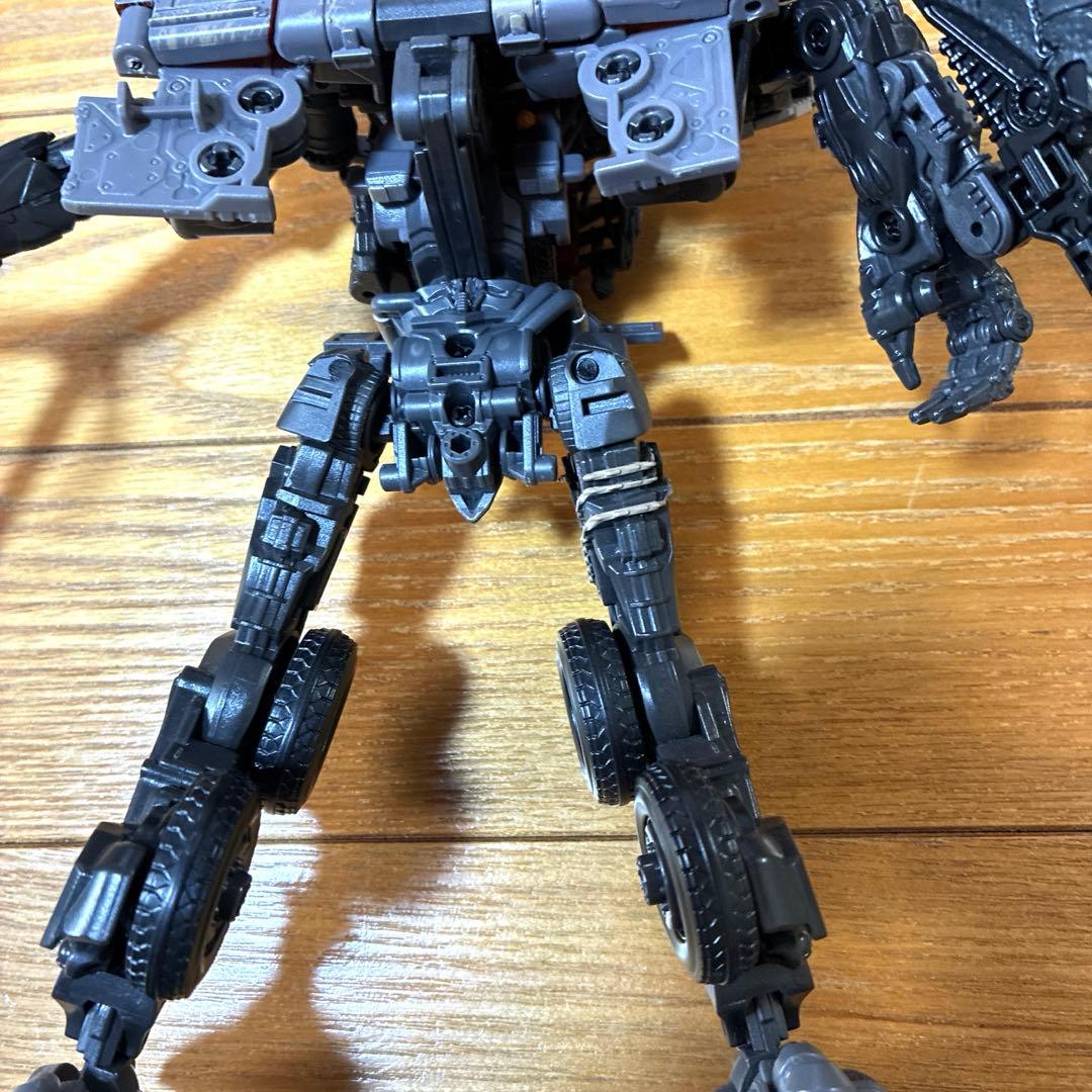 トランスフォーマー SS-109 スカージ スタジオシリーズ