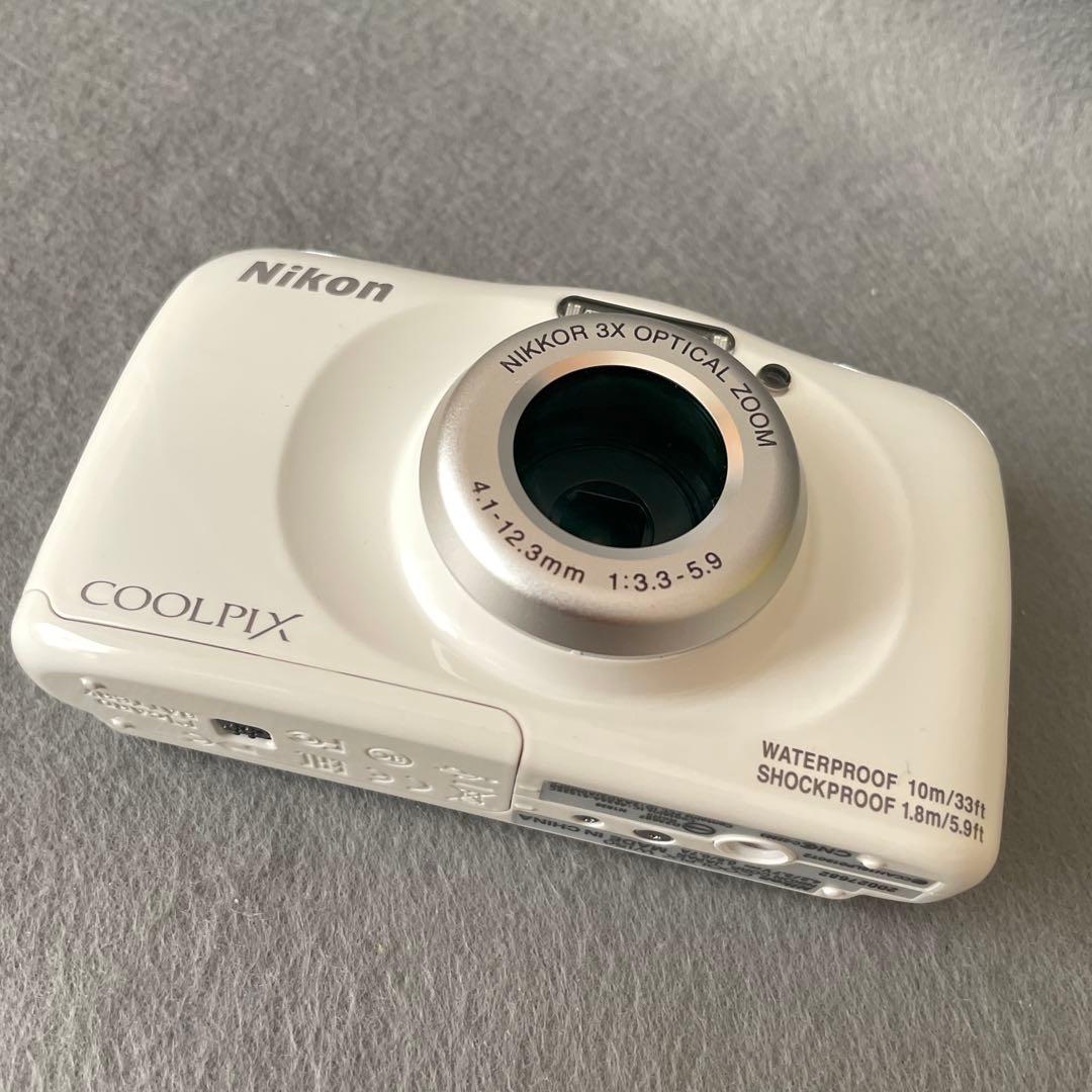COOLPIX W150 ホワイト Nikon オマケつき
