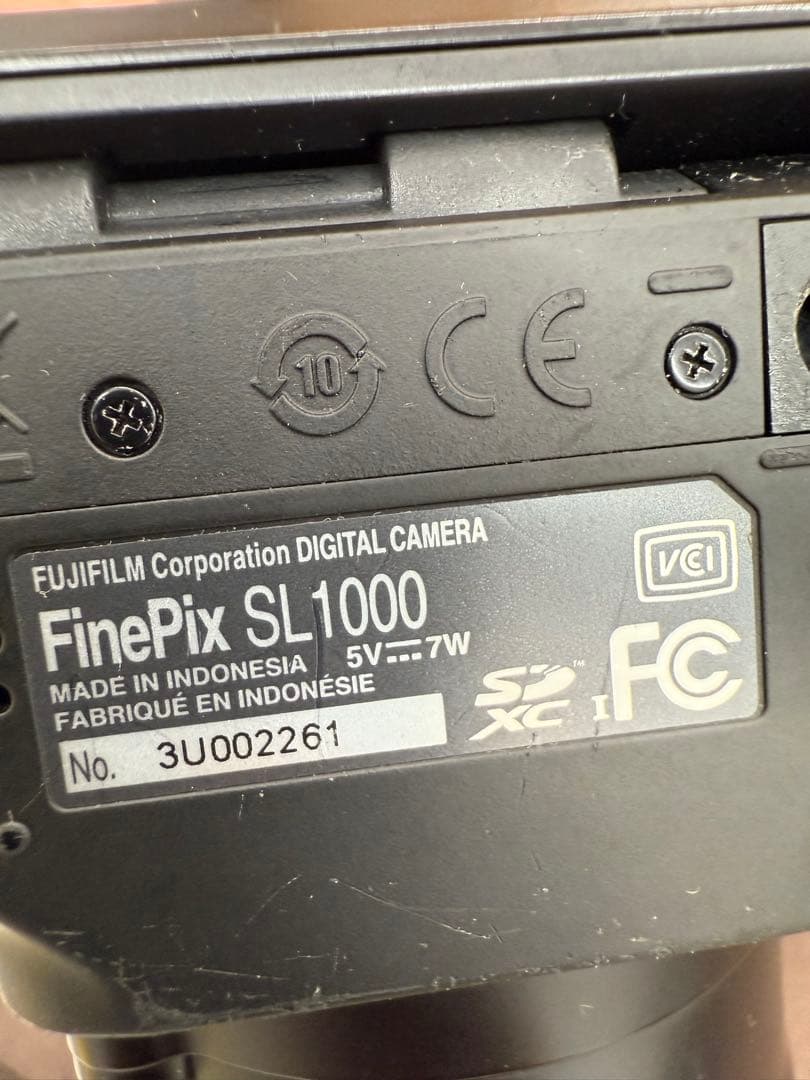 FUJIFILM FinePix SL1000 デジカメ