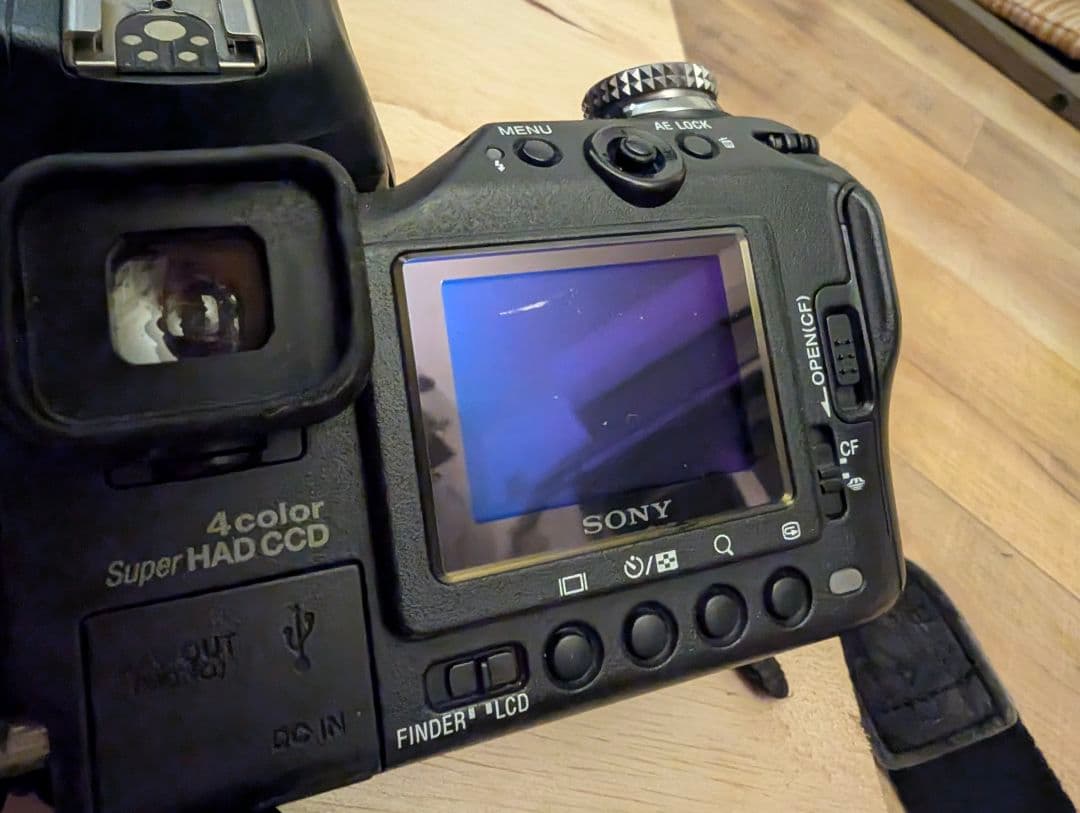 デジタルカメラ Sony Cyber-shot DSC-F828