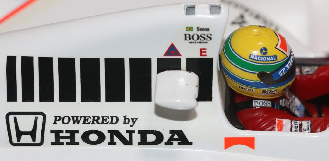 ビックスケール１／1８マクラーレン・ホンダMP4／5Ｂ　セナ・コレクション中古品