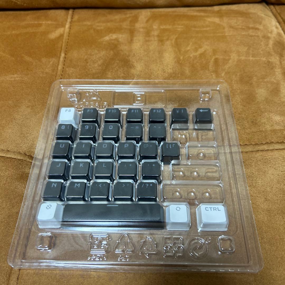 CORSAIR K70 RGB TKL テンキーレスキーボード白キーキャップ付き