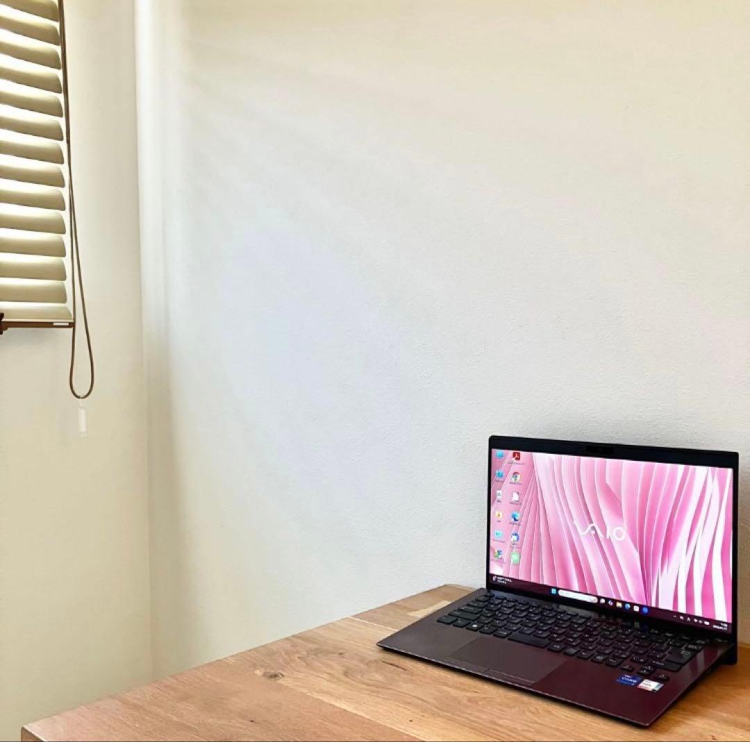 VAIO 32GB i7 SSD512GBタッチ軽量Windows11ノートPC