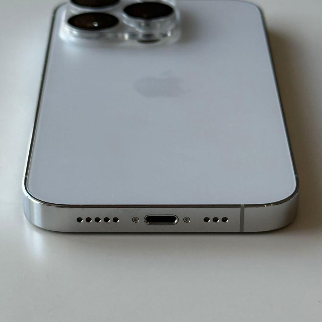 【美品】iPhone 14pro 本体 256GB シルバー