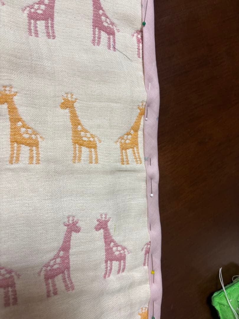 専用　ハンドメイド⭐️ガーゼケット⭐️fuwara⭐️キリンペンギン