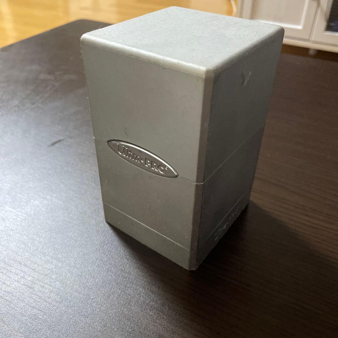 MTG 引退品(ほぼレア以上)&ウルトラプロのデッキケース※最終値下げ