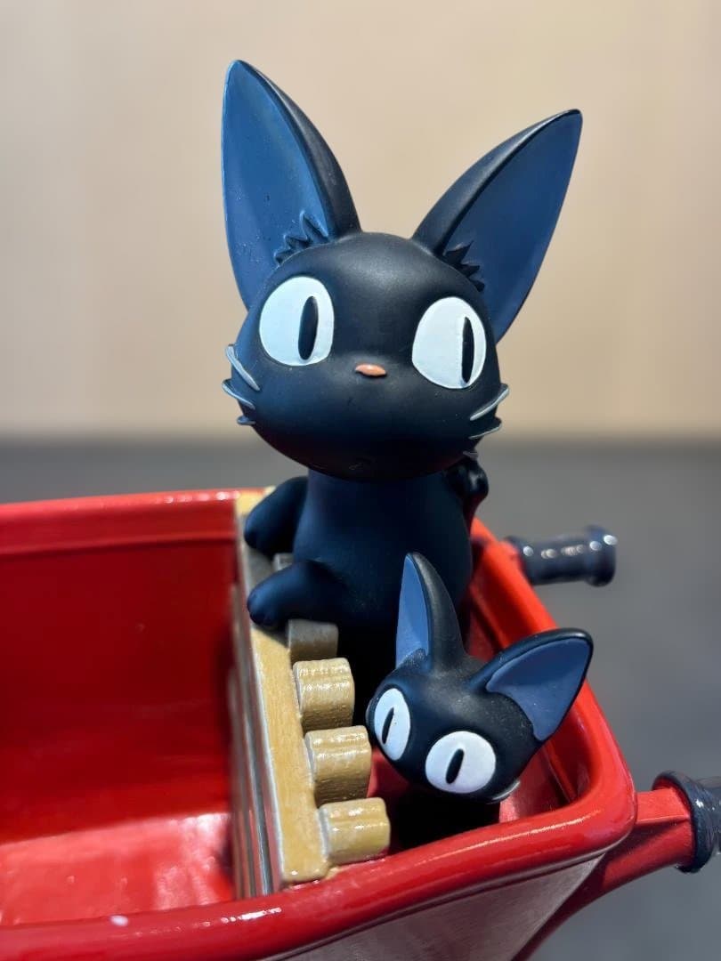 【レア品】魔女の宅急便　プランターカバー ジジの赤い手押し車【3号サイズ】