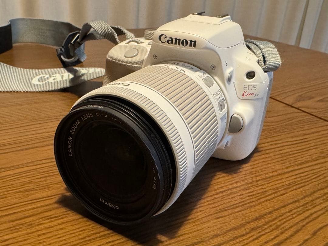 Canon EOS Kiss X7 ホワイト 18-55mmレンズ【値下げ中】