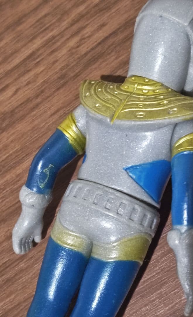 ウルトラマンキング タカトクミドルサイズソフビ ＆円盤生物ノーバ