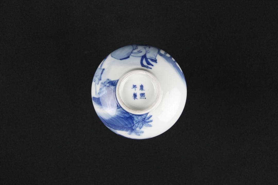 中国美術　青花人物　康熙年製　銘 花瓶 磁器 蔵出 唐物 染付 EYM23-4