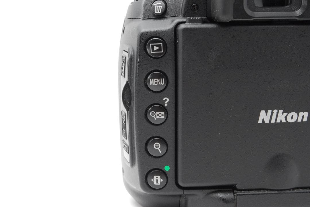 Nikon D5000　スマホ転送　自撮り　バリアングル液晶　動画対応　卒業