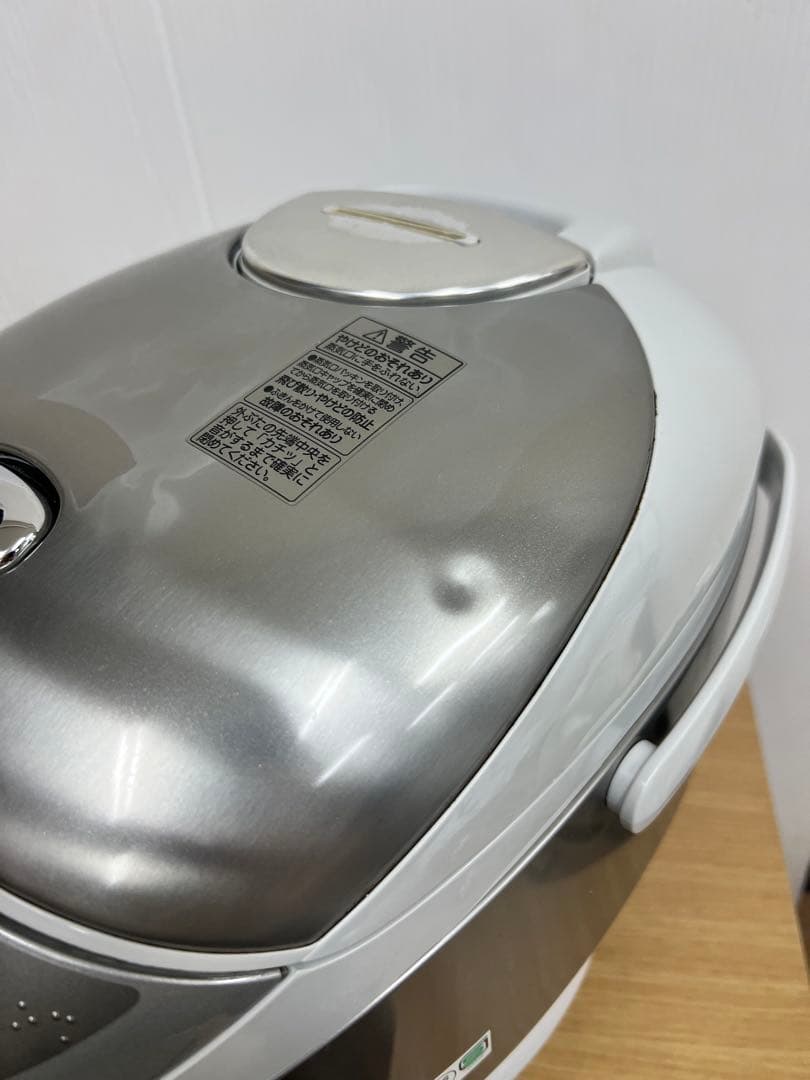 TOSHIBA 真空圧力IH炊飯器 RC-10VSA（5.5合炊き）