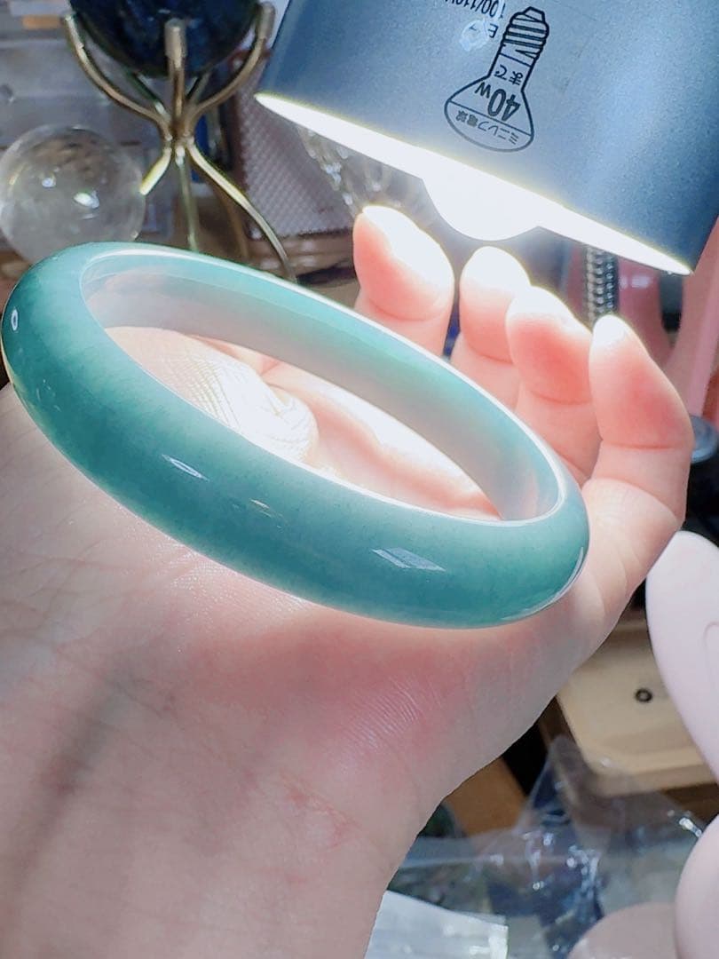 天然本翡翠《本物保証》 藍水ヒスイ Aジェダイト 半円形　バングル60.6mm