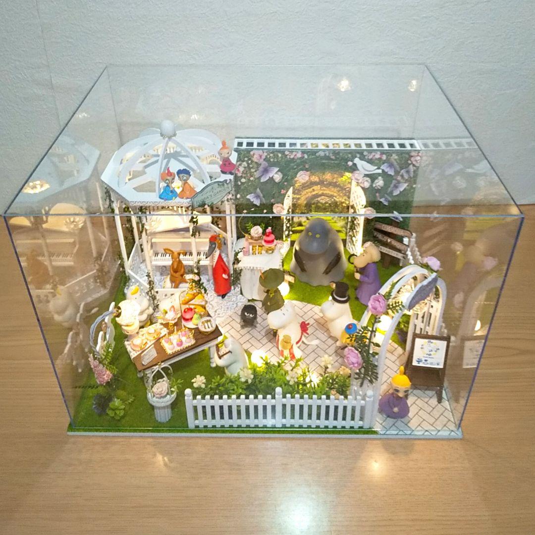 ムーミンフィギュア＆ドールハウス（LEDライト、オルゴール、カバー付き）セット