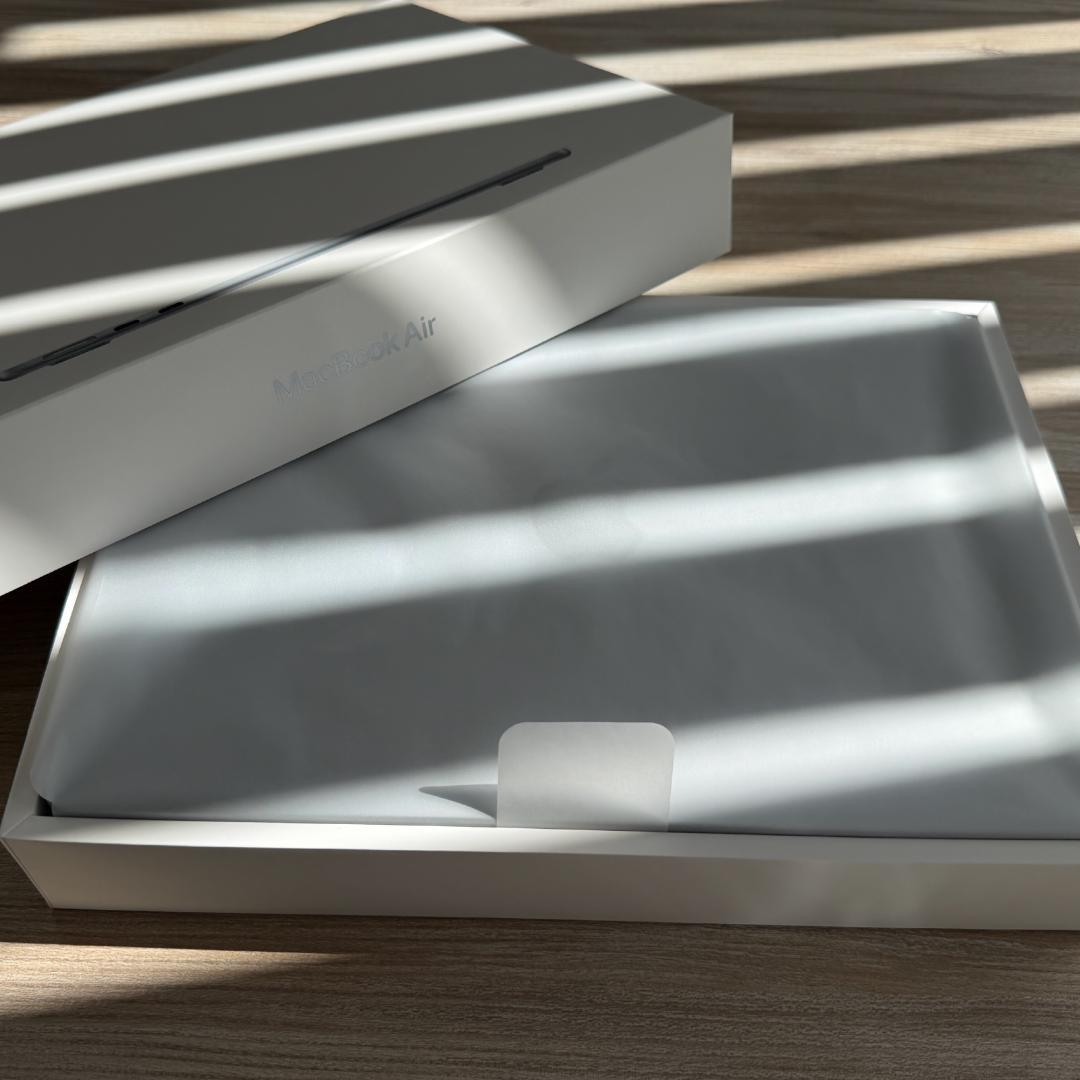 1TB Apple MacBook Air M4 スカイブルー　本体