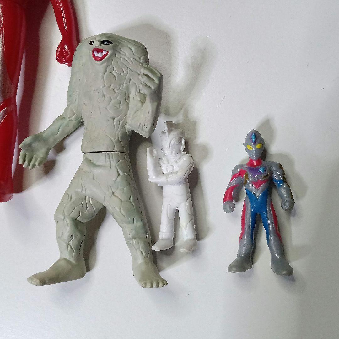 ウルトラマングッズ　怪獣　ソフビ人形　フィギュア　玩具　円谷プロ