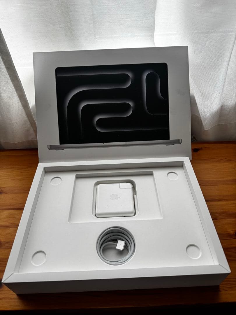 【極美品】MacBook Pro 14 M1 10/16 32G/1TB i9超
