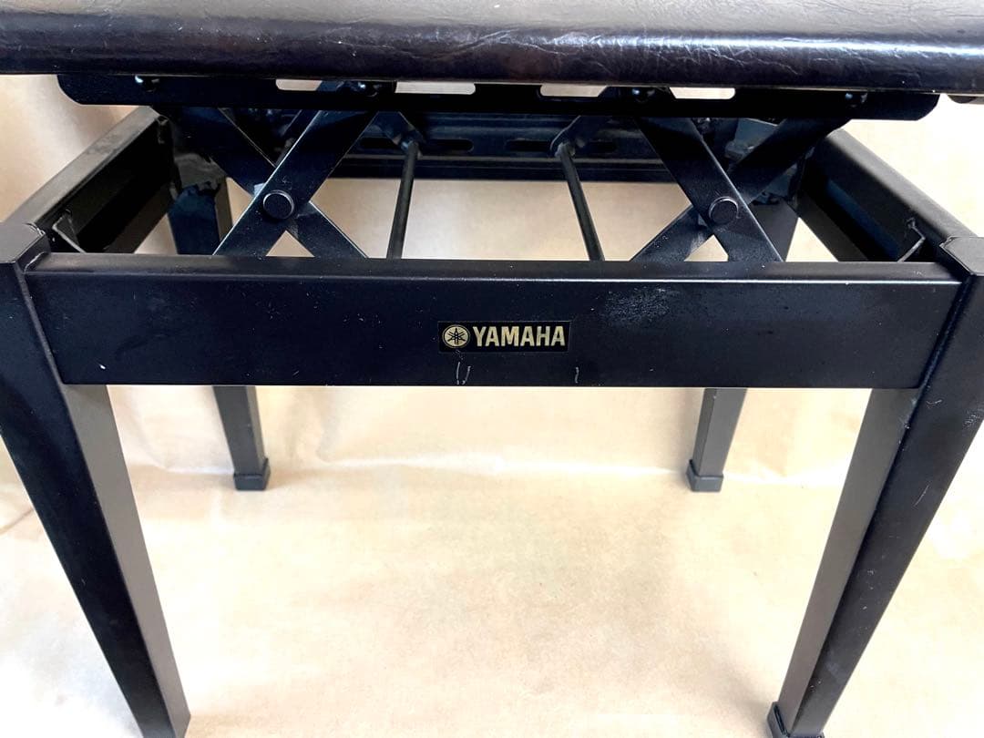 YAMAHA高低調整ダイヤル付きピアノ椅子