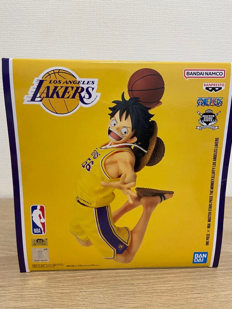 モンキー・D・ルフィ ロサンゼルス・レイカーズ　ベースショップ