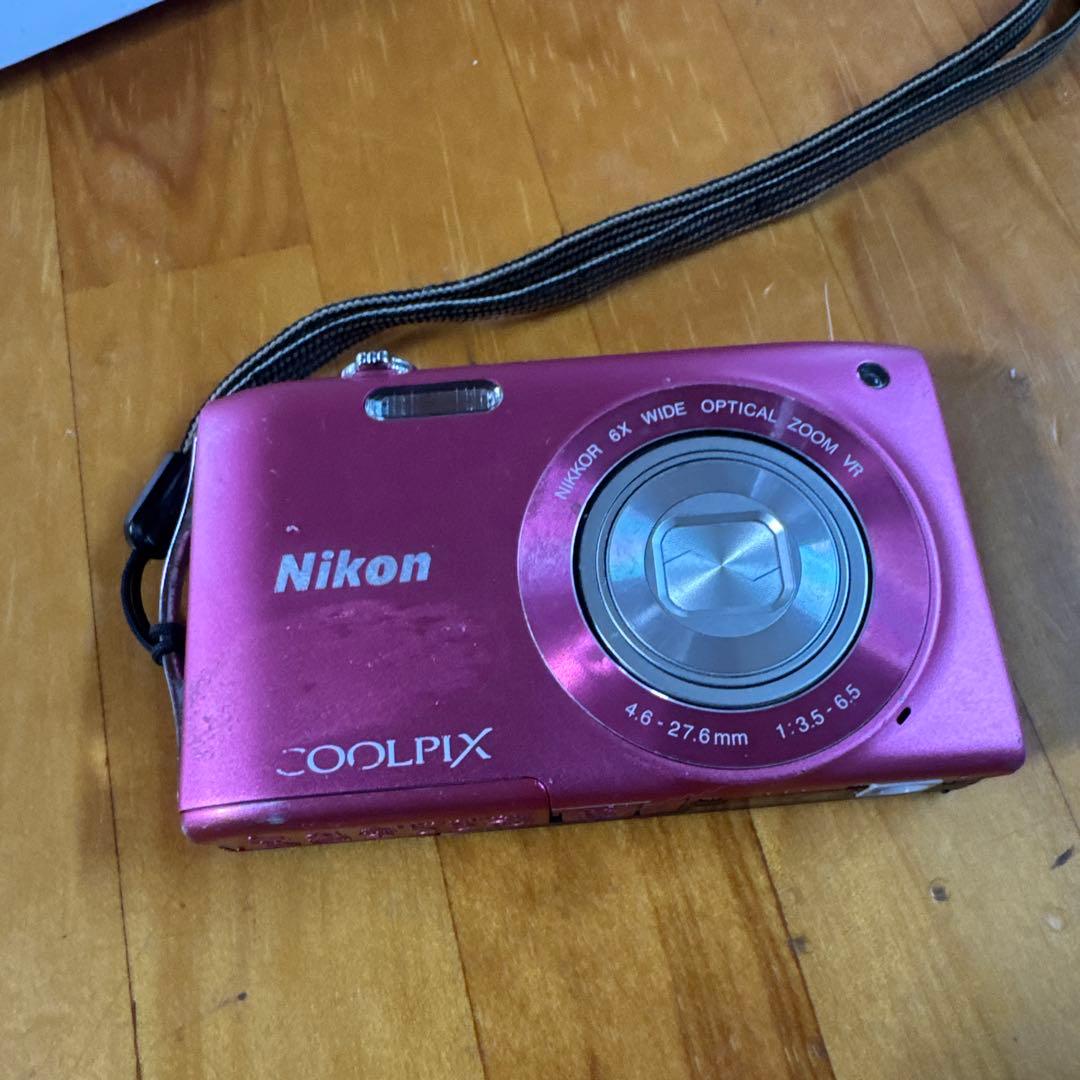 Nikon COOLPIX S3300 デジカメ