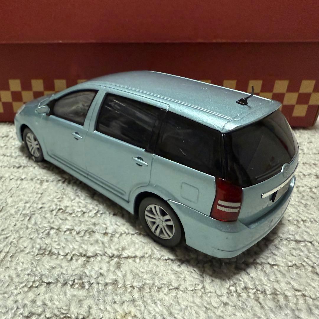 トヨタ ウィッシュ カラーサンプル ミニカー