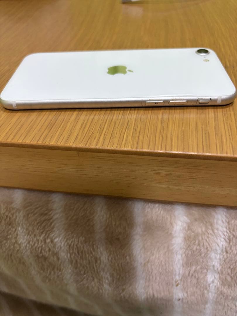 iPhonese第3世代